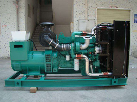 潮州1100kw康明斯柴油发电机组图片 潮州1100kw康明斯柴油发电机组图片